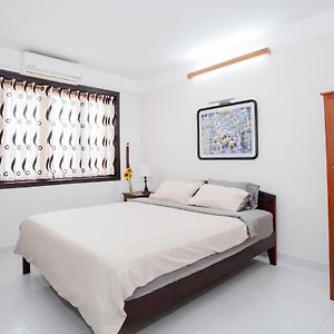 Standard Zimmer mit Kingsize-Bett